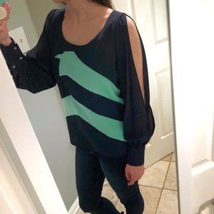 GB Split-Sleeve Navy Blue Aqua Chevron Stripe Tunic Blouse Juniors Small Top